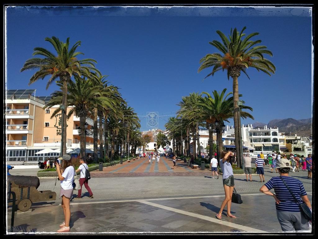 Hostal Andalucia Nerja Dış mekan fotoğraf